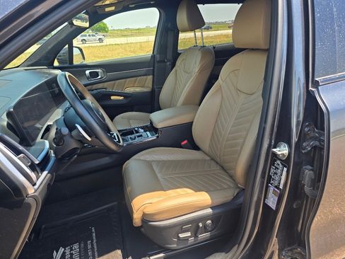 Used 2024 Kia Sorento SX Prestige w/ Olive Brown Leather Package AWD/4WD image 13