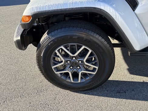 Used 2024 Jeep Wrangler Sahara w/ Technology Group image 14