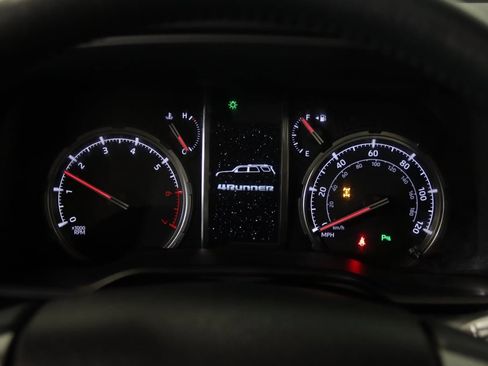 Used 2021 Toyota 4Runner Limited image 34