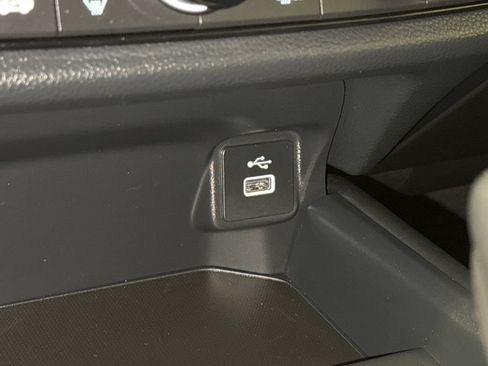 Certified 2025 Honda HR-V Sport image 25