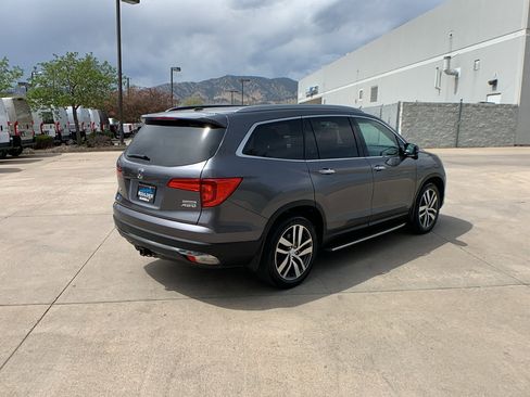 Used 2016 Honda Pilot Touring image 5