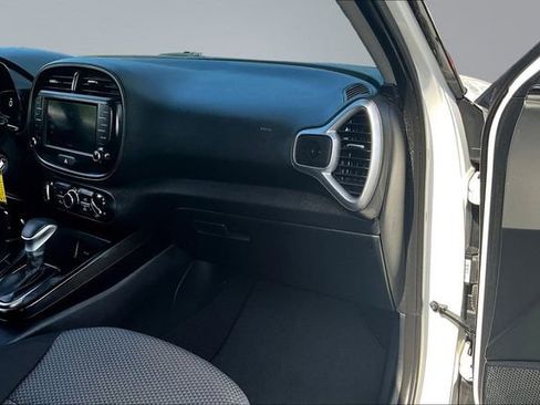 Certified 2024 Kia Soul LX w/ Option Group 015 FWD image 24