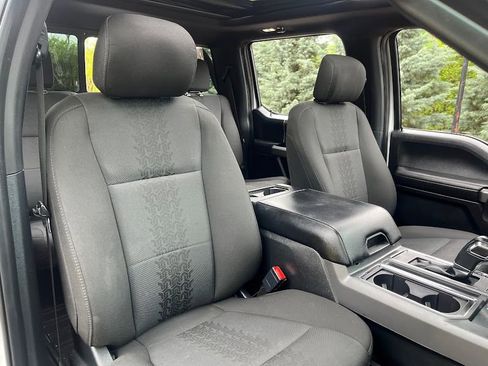 Used 2019 Ford F150 XLT w/ Equipment Group 302A Luxury AWD/4WD image 36