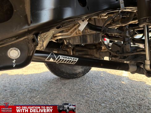 Used 2021 Jeep Gladiator Willys image 6