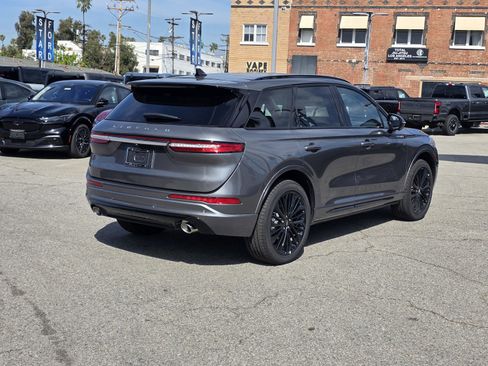 New 2026 Lincoln Corsair Grand Touring image 4