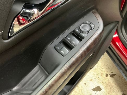 Certified 2023 GMC Acadia Denali w/ Denali Ultimate Package image 19