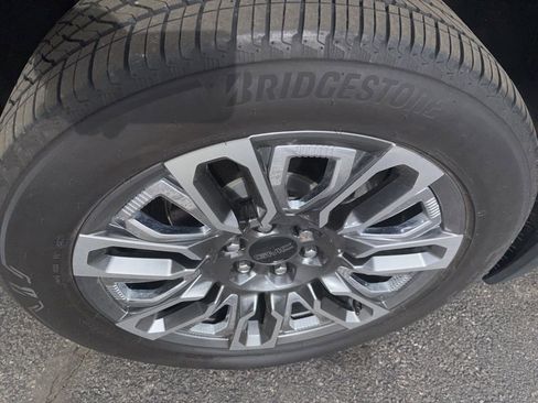 Used 2023 GMC Sierra 1500 Denali Ultimate AWD/4WD image 16