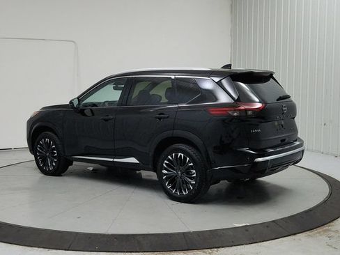 Used 2024 Nissan Rogue Platinum FWD image 5