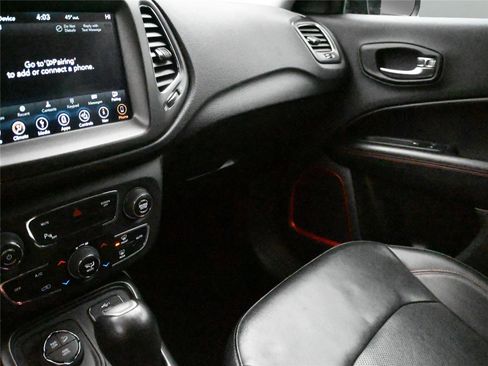 Used 2019 Jeep Compass Trailhawk w/ Leather Interior Group image 4