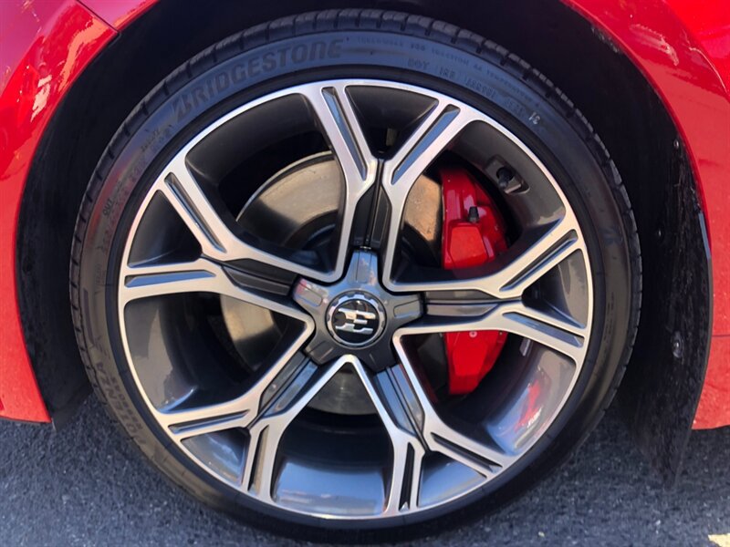 Used 2018 Kia Stinger GT2 AWD/4WD image 19
