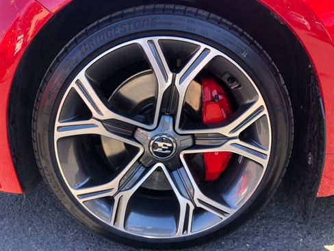 Used 2018 Kia Stinger GT2 AWD/4WD image 19