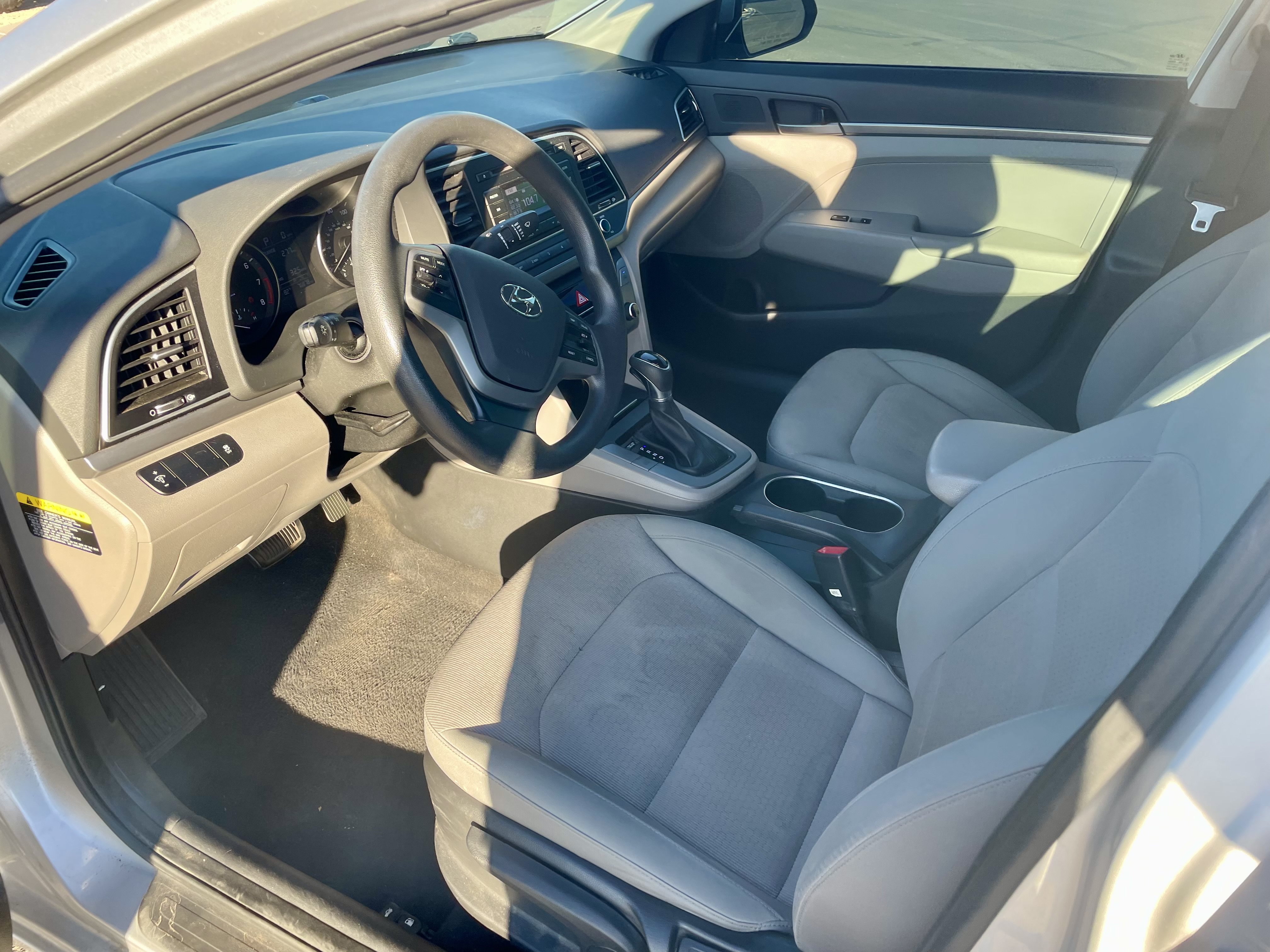 Used 2017 Hyundai Elantra SE FWD image 10