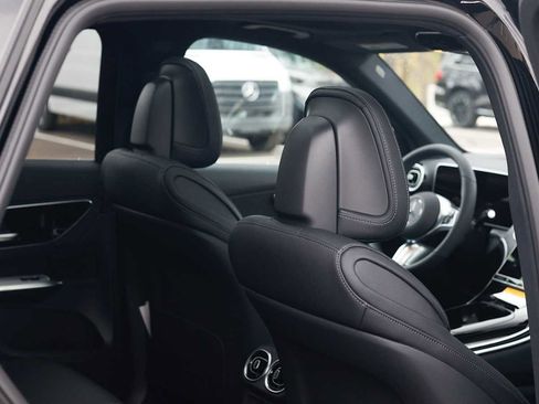 New 2026 Mercedes-Benz GLC 300 GLC 300 image 19