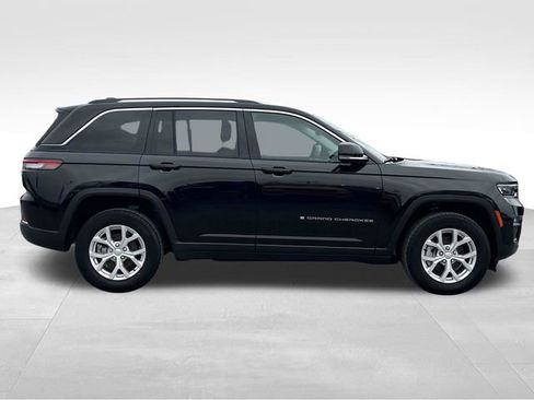 Used 2023 Jeep Grand Cherokee Limited image 8