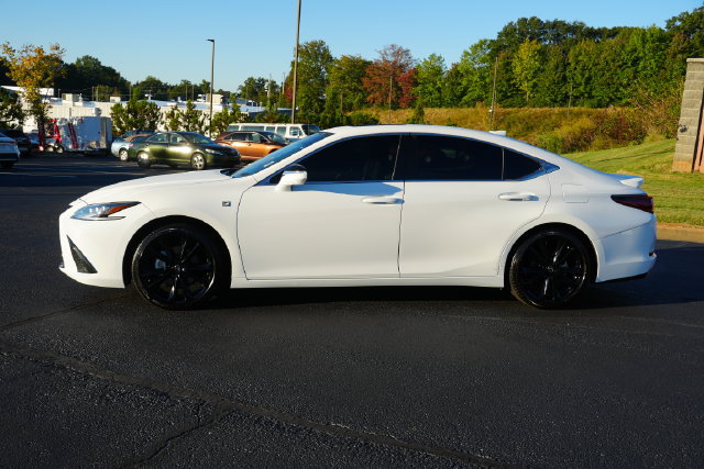 Used 2024 Lexus ES 350 F Sport w/ Accessory Package (Z2) FWD image 4