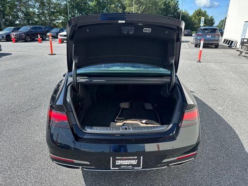 Used 2024 Genesis G90 3.5T AWD/4WD image 12