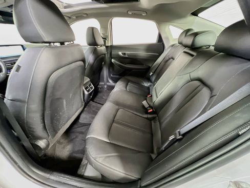 Used 2023 Hyundai Sonata Limited FWD image 25
