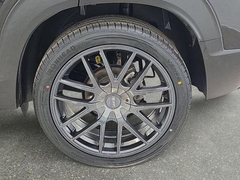 Used 2021 Chevrolet TrailBlazer RS w/ Sun and Liftgate Package image 30