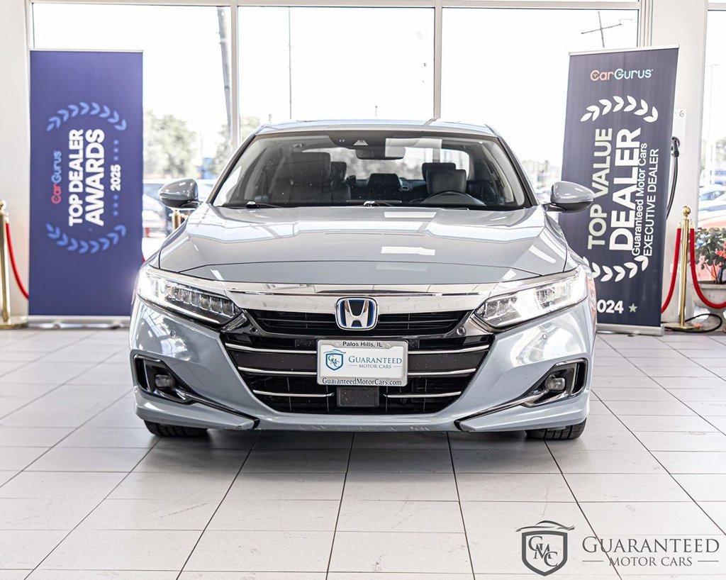 Used 2021 Honda Accord Touring image 2