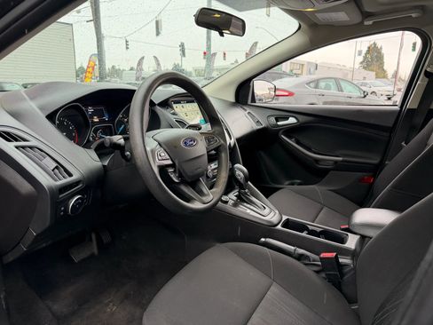 Used 2017 Ford Focus SEL image 12