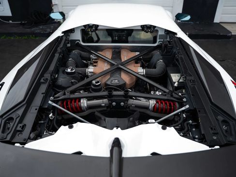 Used 2019 Lamborghini Aventador SVJ AWD/4WD image 34