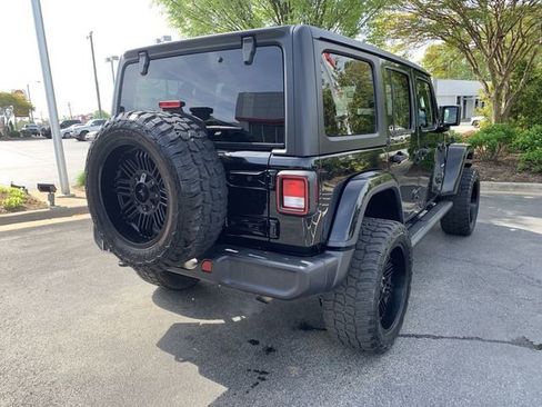 Used 2021 Jeep Wrangler Unlimited Sahara image 8