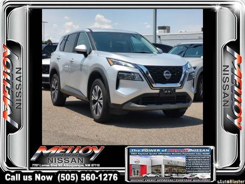 Certified 2023 Nissan Rogue SV FWD image 3