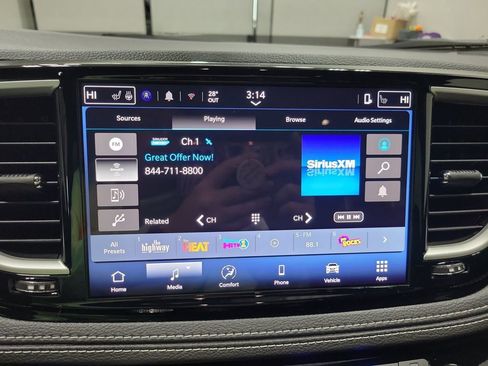 New 2026 Chrysler Pacifica Select w/ S Appearance Package AWD/4WD image 18