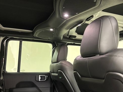 Used 2024 Jeep Wrangler High Altitude image 39