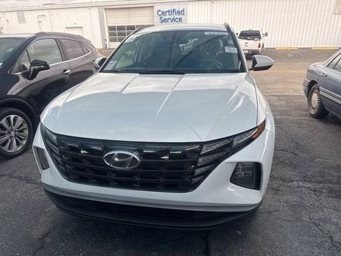 Used 2024 Hyundai Tucson SEL image 2