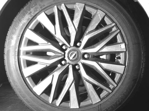 Used 2025 Nissan Altima 2.5 SV FWD image 15