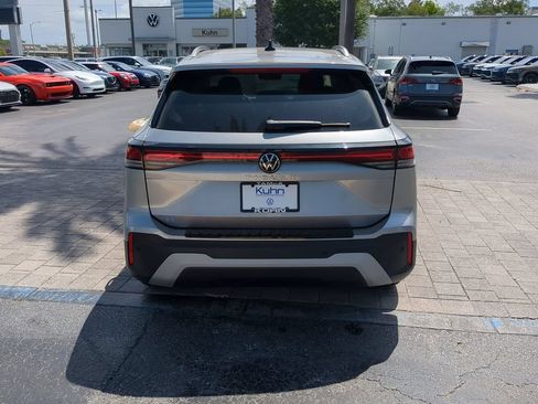New 2026 Volkswagen Tiguan SE FWD image 5