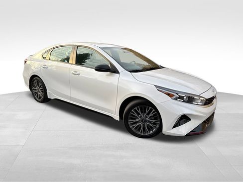 Certified 2023 Kia Forte GT-Line image 1