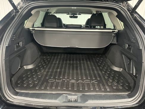 Used 2023 Subaru Outback Limited image 7