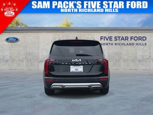 Used 2022 Kia Telluride EX FWD image 8