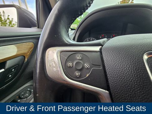 Used 2018 GMC Terrain SLE w/ Driver Convenience Package FWD image 19