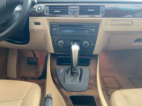 Used 2010 BMW 328i 328i image 17