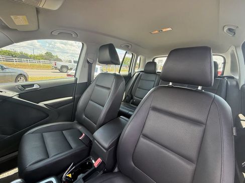 Used 2016 Volkswagen Tiguan S FWD image 13