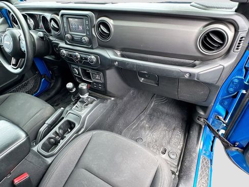 Used 2021 Jeep Gladiator Sport AWD/4WD image 34