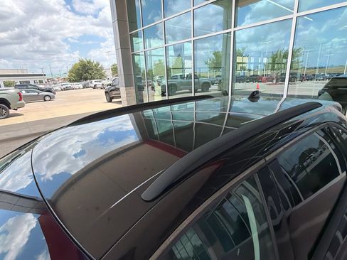 Used 2015 Ford Edge SE FWD image 13