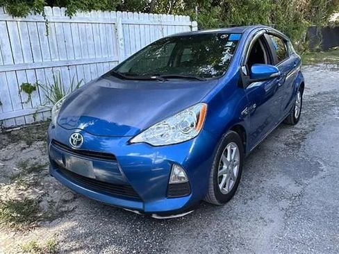 Used 2014 Toyota Prius C Three FWD image 1