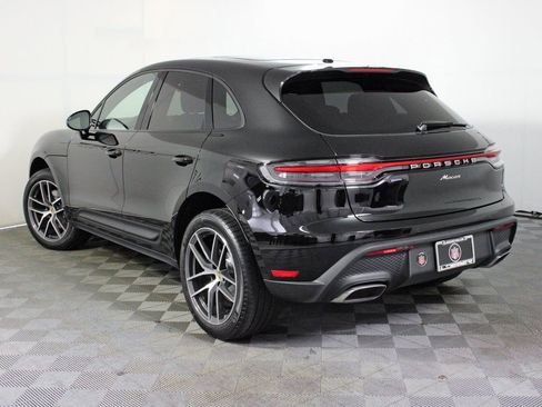 Certified 2025 Porsche Macan image 3