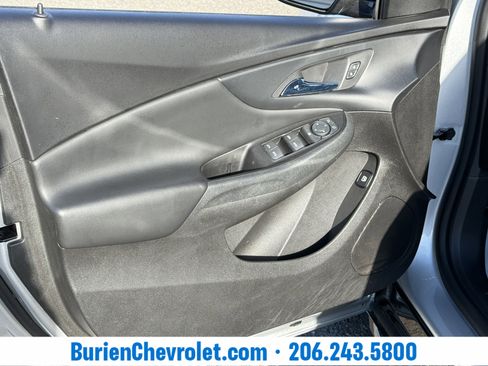 Used 2017 Chevrolet Volt LT image 9