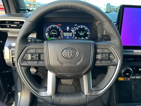 New 2026 Toyota Tacoma TRD Off-Road AWD/4WD image 17