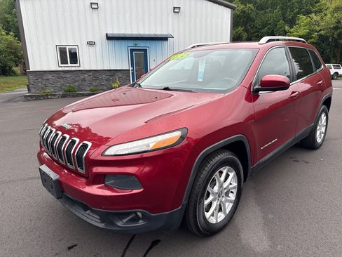 Used 2015 Jeep Cherokee Latitude AWD/4WD image 4