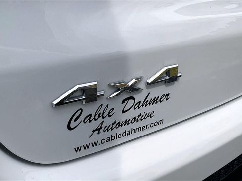 Used 2024 Jeep Compass Latitude AWD/4WD image 8
