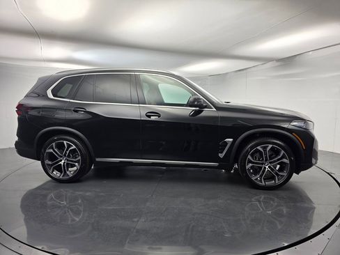 Used 2026 BMW X5 sDrive40i w/ Premium Package RWD image 3