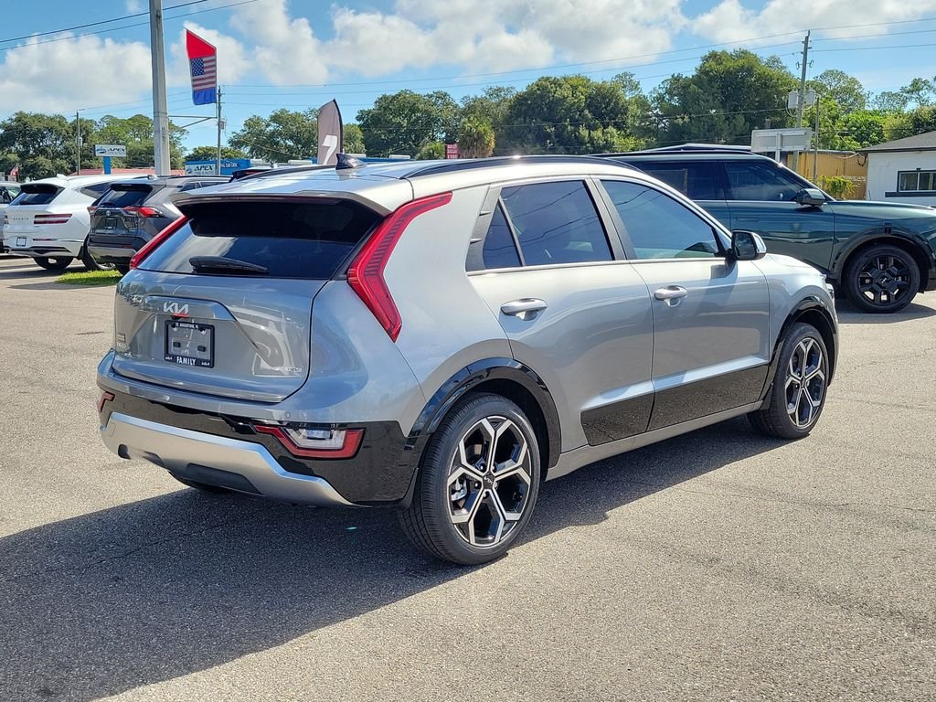 New 2026 Kia Niro SX Touring FWD image 6