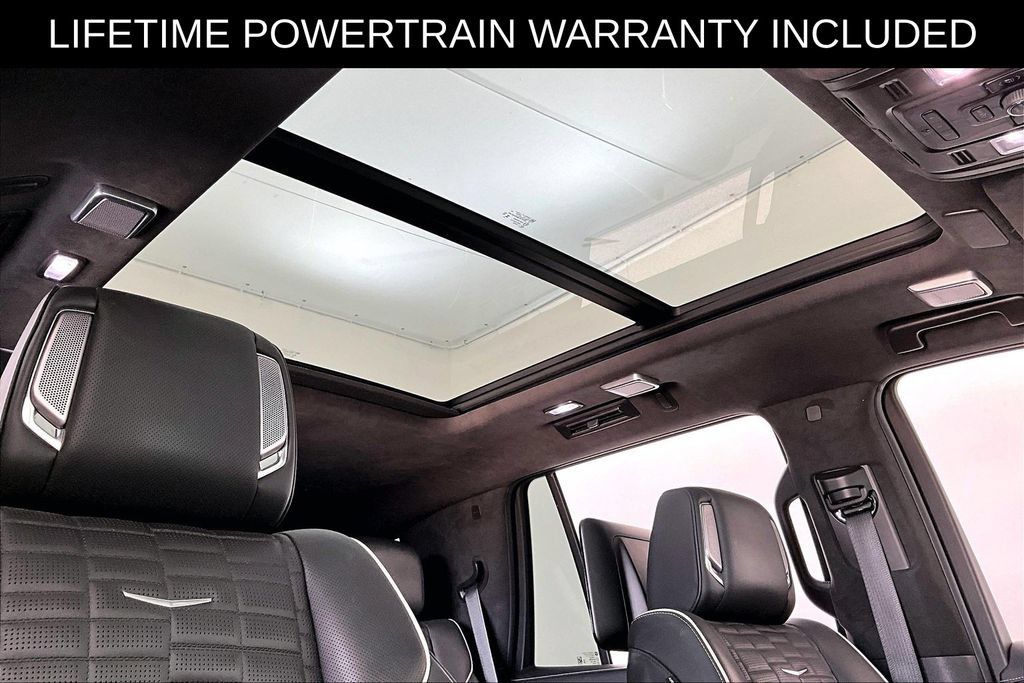 Used 2024 Cadillac Escalade Sport Platinum RWD image 19
