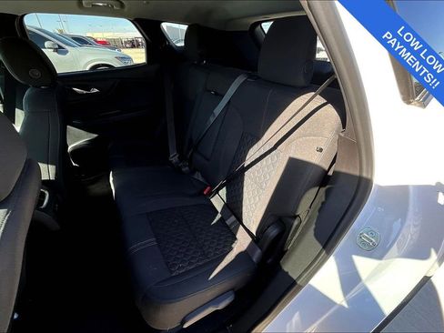 Used 2021 Chevrolet Blazer LT image 35